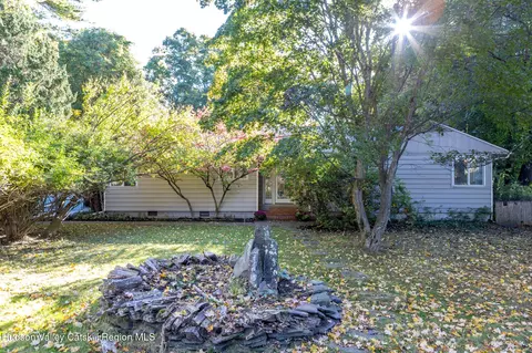 72 Rock City Rd, Woodstock, NY 12498