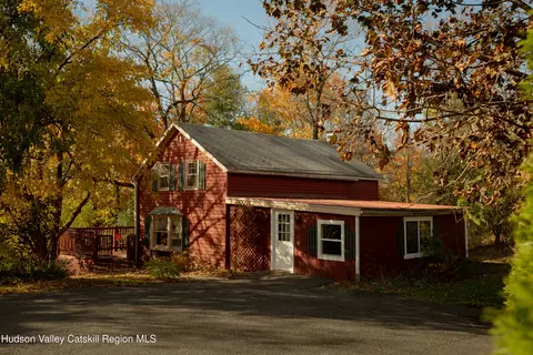 1840 State Route 9, Stuyvesant, NY 12173