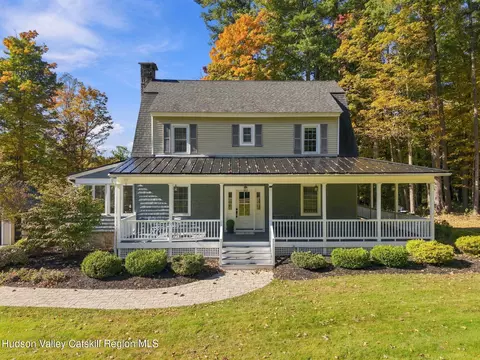 509 Ulster Heights Rd, Ellenville, NY 12428