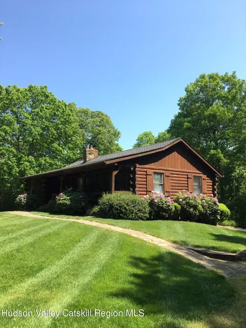9 Halstein Ln, Ulster Park, NY 12487