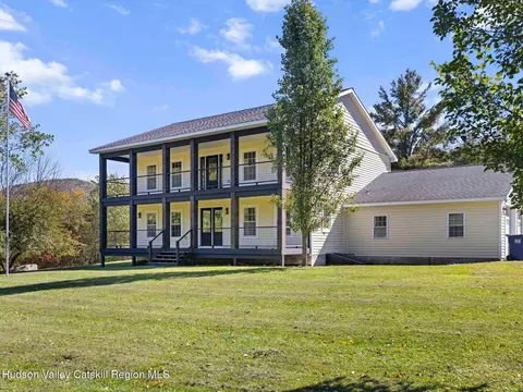 174 Mattice Rd, Prattsville, NY 12468