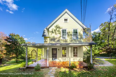 66 Broadview Rd, Woodstock, NY 12498