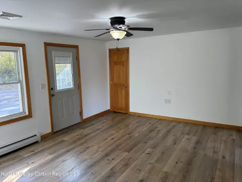 Living - 32 Schmidt Dr, Cairo, NY 12413 photo 2 of 4