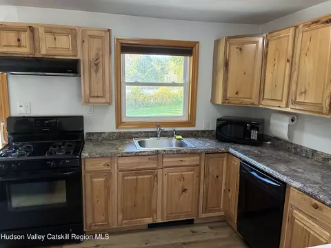 Kitchen - 32 Schmidt Dr, Cairo, NY 12413 photo 1 of 2