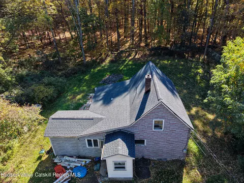 11342 New York 32, Greenville, NY 12083