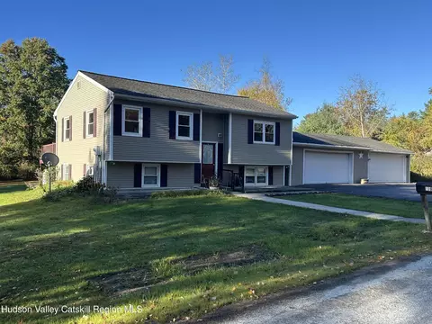 139 Webster Hill Rd, East Nassau, NY 12062