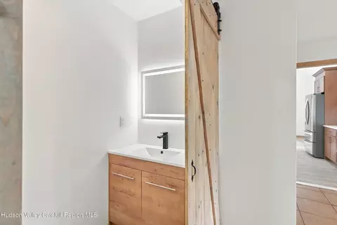 Entry Way - 68 Decker Rd, Wallkill, NY 12589 photo 4 of 9