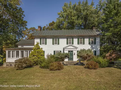 87 Willow Vale Rd, Pine Plains, NY 12567
