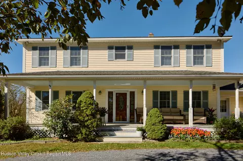 169 Commons Rd, Germantown, NY 12526
