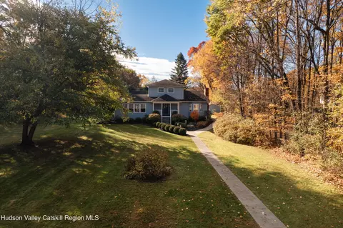 15 Haggerty Hill Rd, Rhinebeck, NY 12572