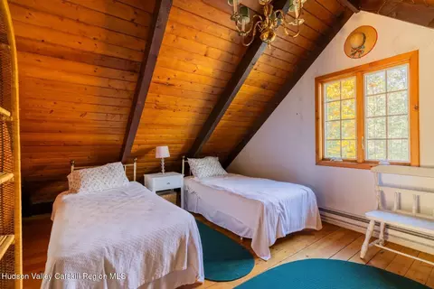 Bedroom - 730 Mill St, Windham, NY 12496 photo 7 of 9
