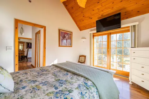 Bedroom - 730 Mill St, Windham, NY 12496 photo 3 of 9