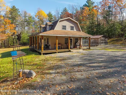 400 Greenbush Hill Rd, Warnerville, NY 12187
