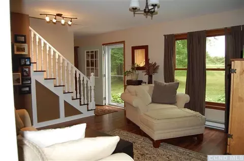 184 Herrick Rd, Valatie, NY 12184 photo 4