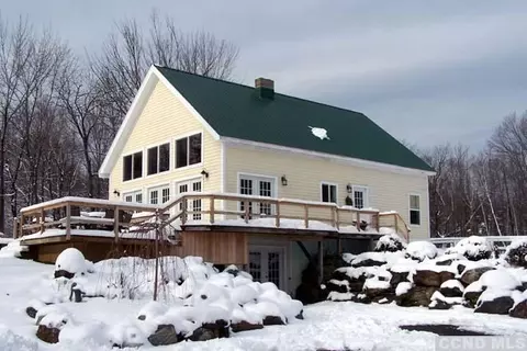 35 Middle Rd, Austerlitz, NY 12017 photo 3