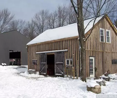 35 Middle Rd, Austerlitz, NY 12017 photo 2