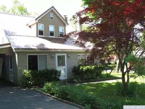 88 Bross St, Cairo, NY 12413 photo 3