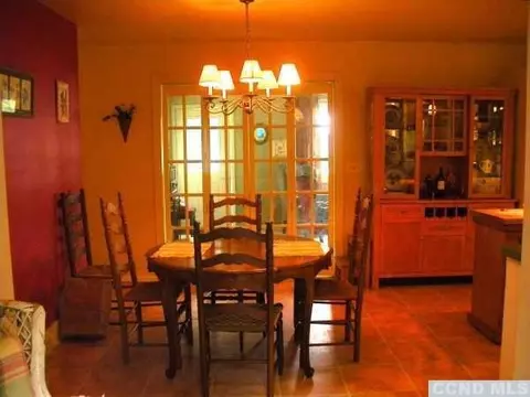 10 Robin Rd, Kinderhook, NY 12106 photo 4