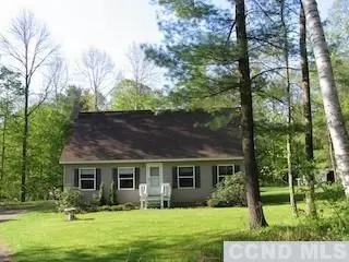 240 Middle Rd, Austerlitz, NY 12017 photo 3
