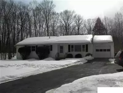 244 Elm Ave E, Selkirk, NY 12158 photo 1
