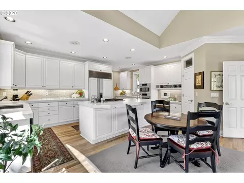 Kitchen - 4160 SE Augusta Loop, Gresham, OR 97080 photo 2 of 6