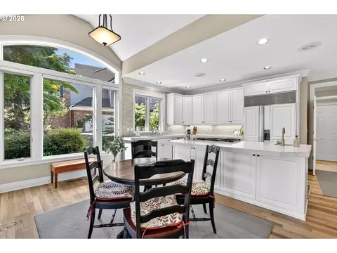 Kitchen - 4160 SE Augusta Loop, Gresham, OR 97080 photo 1 of 6