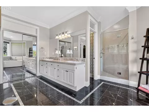 Bath - 4160 SE Augusta Loop, Gresham, OR 97080 photo 1 of 5