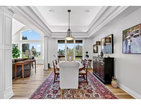 Dining - 4160 SE Augusta Loop, Gresham, OR 97080 photo 2 of 3