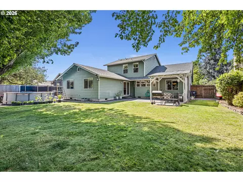 Exterior - 5268 Sugarpine Cir, Eugene, OR 97402 photo 8 of 12