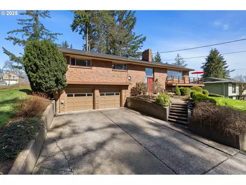 857 NW 19th Ave, Camas, WA 98607