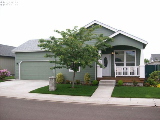 5239 Bridgewater Dr, Eugene, OR 97402 photo 1