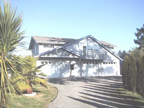 1108 Fifield St, Brookings, OR 97415 photo 1