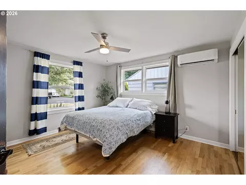 Bedroom - 765 Louis St, Eugene, OR 97402 photo 1 of 4