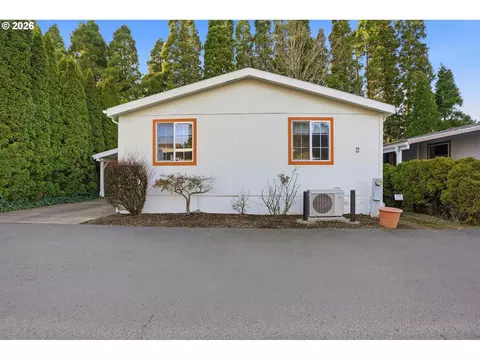 21400 SE Stark St #2, Gresham, OR 97030