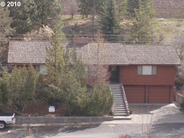 570 S Main St, Heppner, OR 97836 photo 1