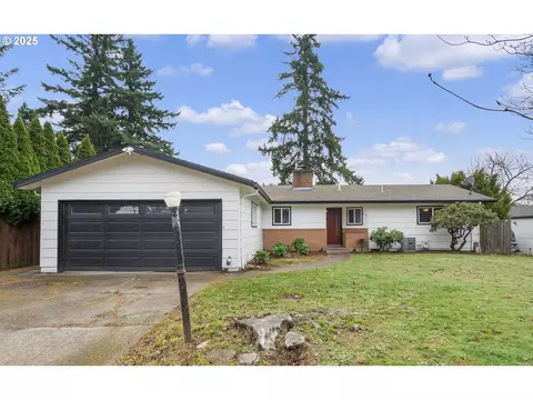 11010 SE Salmon St, Portland, OR 97216