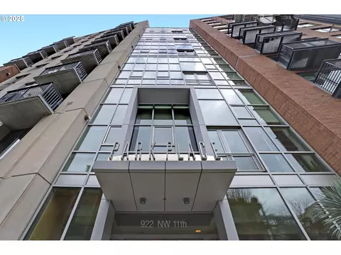 922 NW 11th Ave #602, Portland, OR 97209