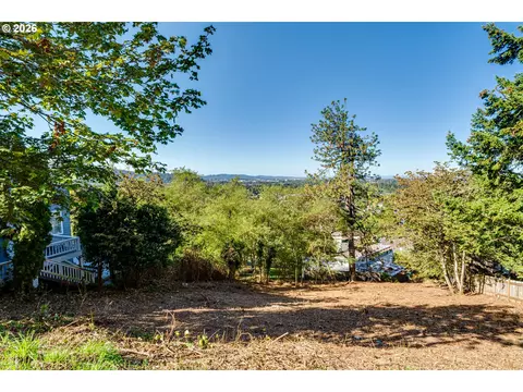 Summit Blvd, Springfield, OR 97477 photo 3