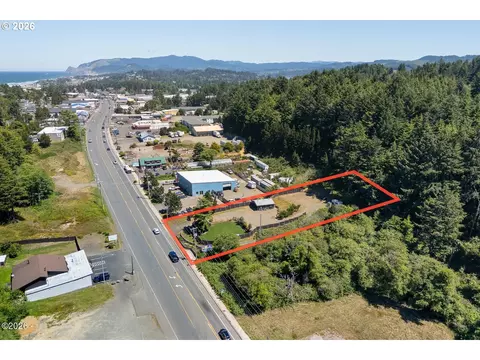 2204 SE Highway 101, Lincoln City, OR 97367