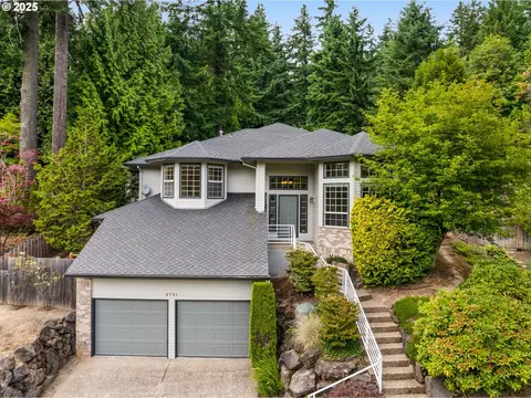 2731 SW 28th Dr, Portland, OR 97219