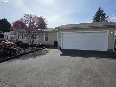 870 Hassett St, Brookings, OR 97415