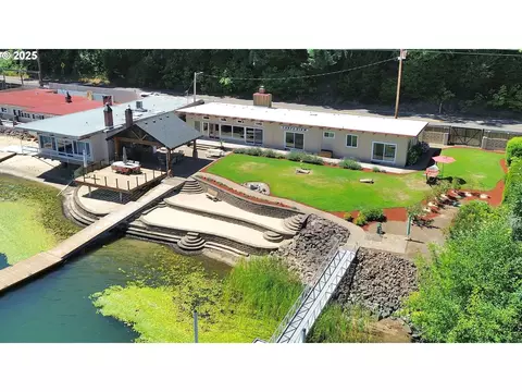 19348 Highway 36, Blachly, OR 97412