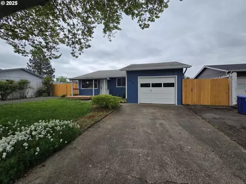 232 Columbia Loop Rd, Roseburg, OR 97471
