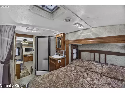 Bedroom - 10213 Sweet Creek Rd, Mapleton, OR 97453 photo 3 of 3