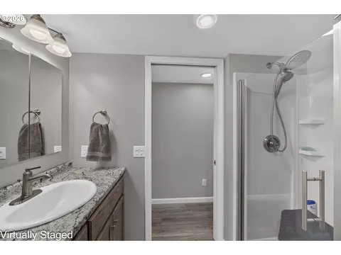 Bath - 10213 Sweet Creek Rd, Mapleton, OR 97453 photo 1 of 3