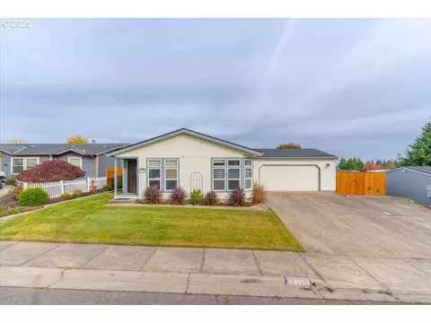3392 Lake Vanessa Cir, Salem, OR 97304