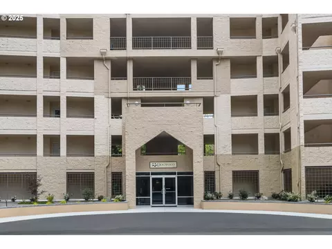 6625 W Burnside Rd #231, Portland, OR 97210