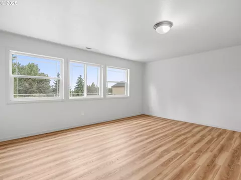 Living - 21754 NE Couch Ct, Gresham, OR 97030 photo 9 of 9