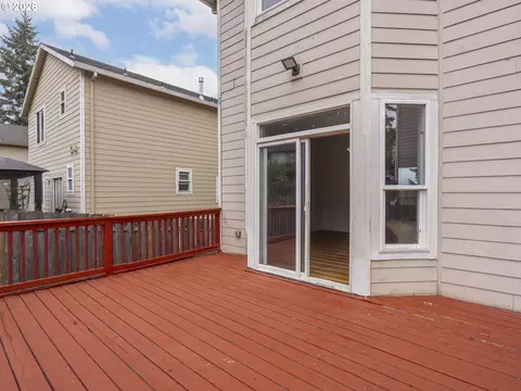 Exterior - 21754 NE Couch Ct, Gresham, OR 97030 photo 4 of 8