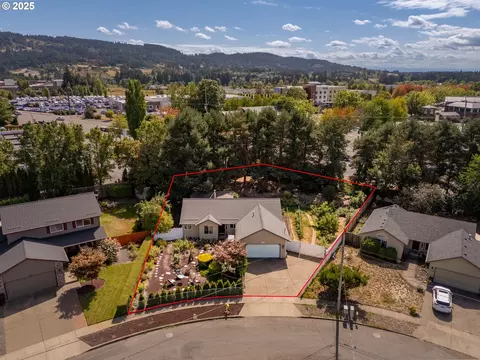 1108 N Hadley Rd, Newberg, OR 97132